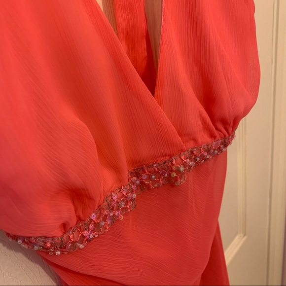 Halter Top - Picture 2 of 3